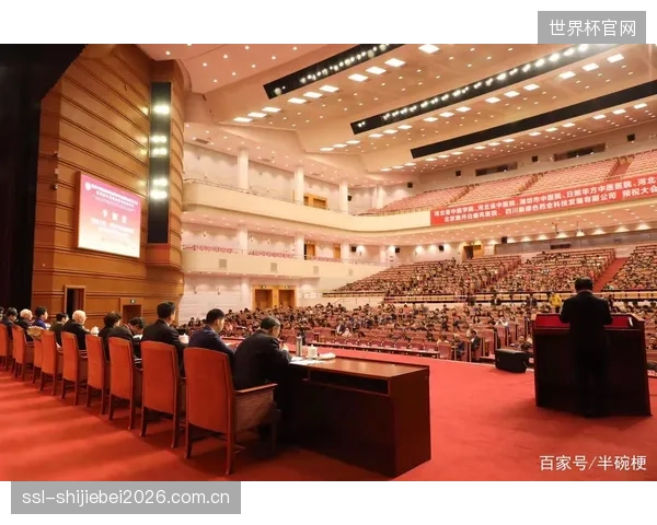 针对高校和半专业联赛的“轻量化”视觉制播一体机将迎来市场爆发，简化本地部署难度，降低技术门槛
